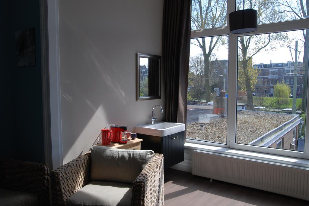 האג Bed & Breakfast Obrechtstraat מראה חיצוני תמונה