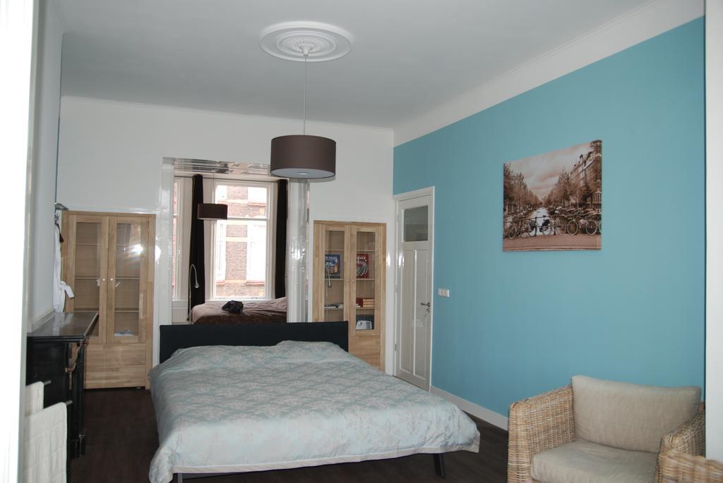 האג Bed & Breakfast Obrechtstraat חדר תמונה