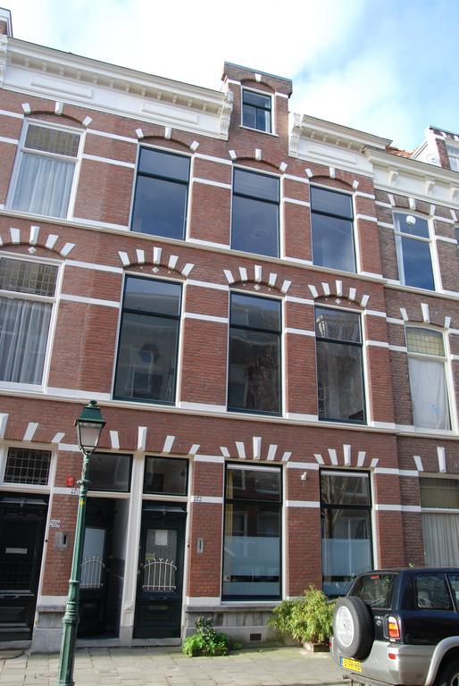 האג Bed & Breakfast Obrechtstraat מראה חיצוני תמונה